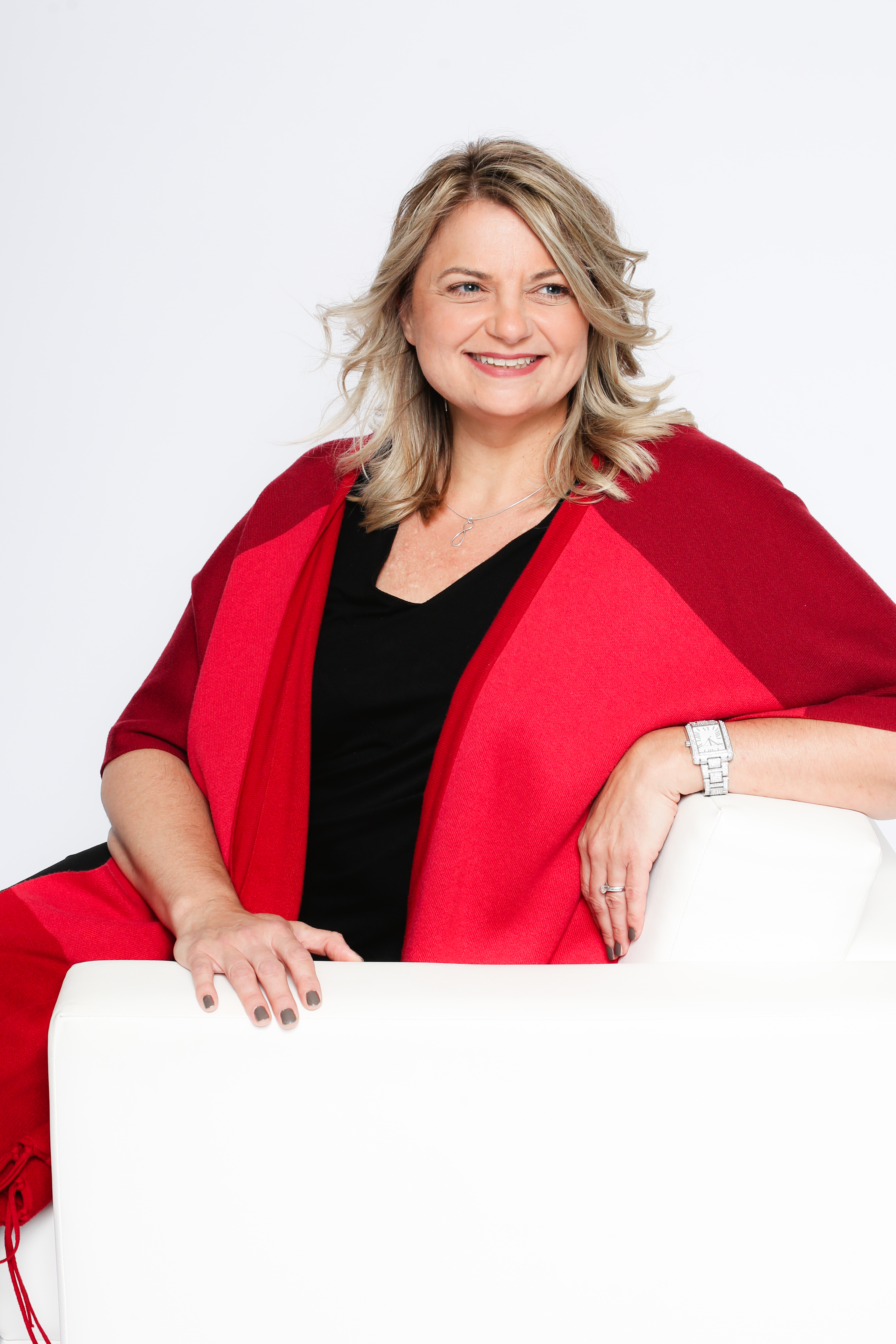Staff - Colleen Krebs 4.jpg (6.40 MB)